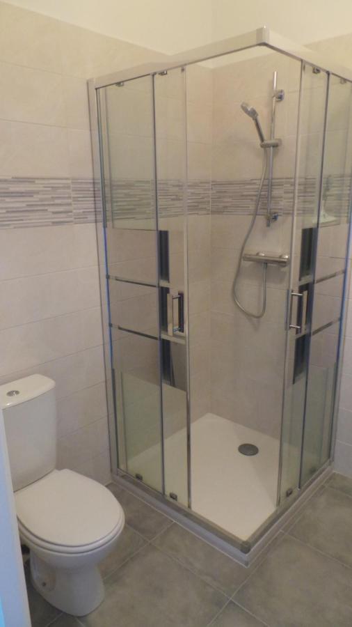 Appartements Modernes Vue Mer A Cap Esterel Сен-Рафаэль Экстерьер фото